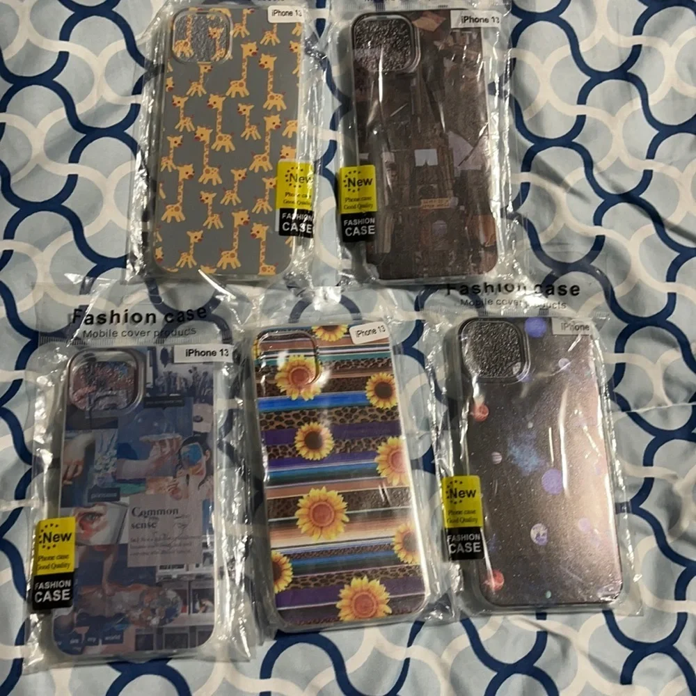 New set/5 silicone phone cases - iPhone 13